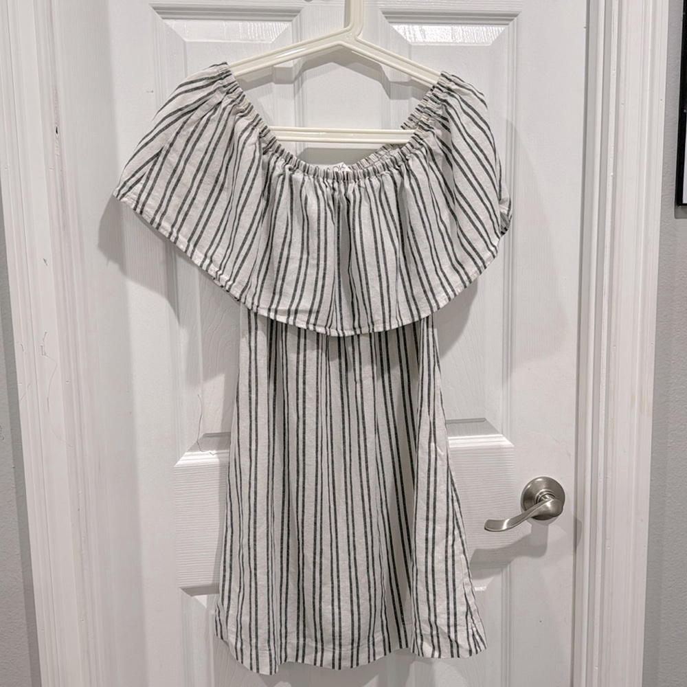 AOK offshoulder dress